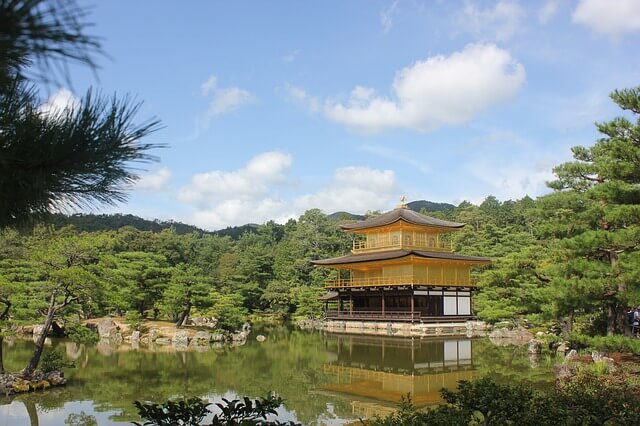必ず知るべし 金閣寺を楽しむための４つの豆知識 世界遺産 まなれきドットコム