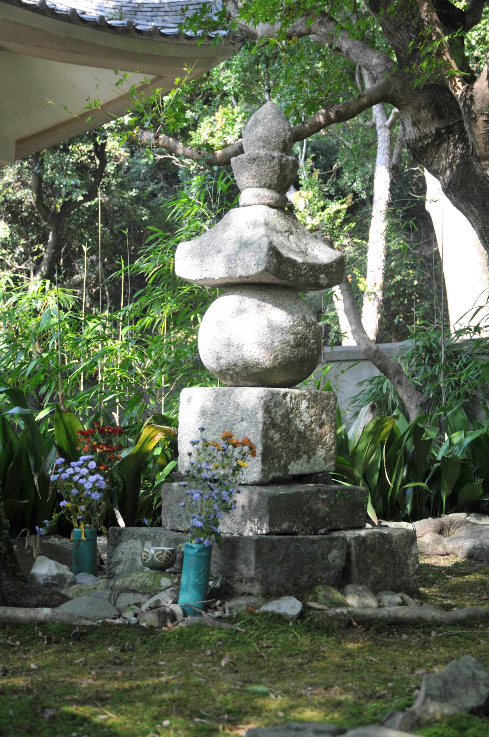 戸次川古戦場の慰霊碑