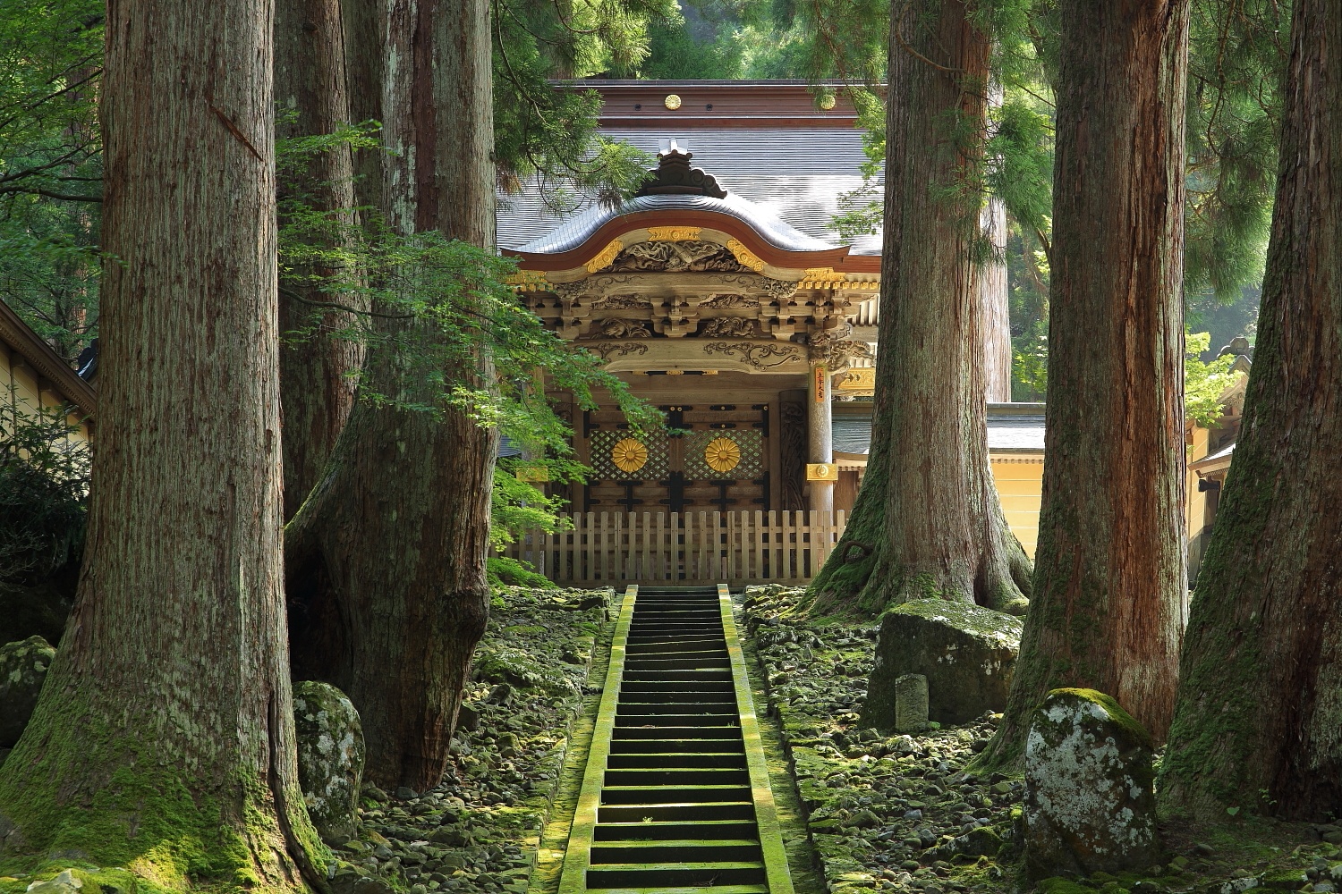 永平寺 勅使門（福井県永平寺町）