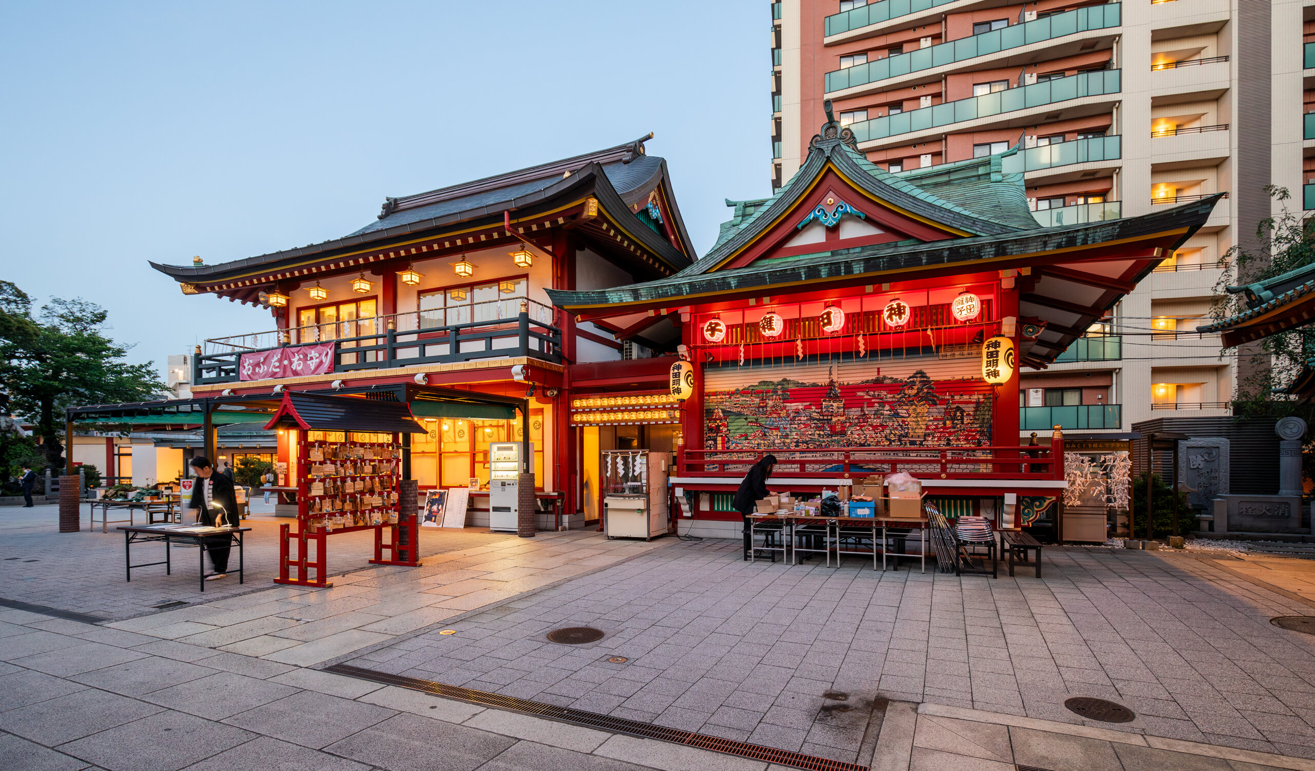 神田明神（神田神社）斎務所と神楽殿