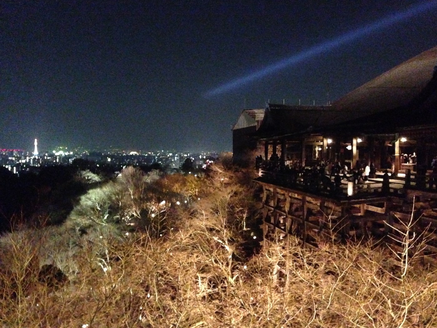清水寺の夜のライトアップ