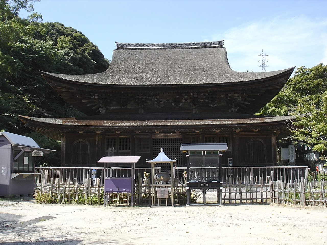 功山寺本堂（下関市長府）