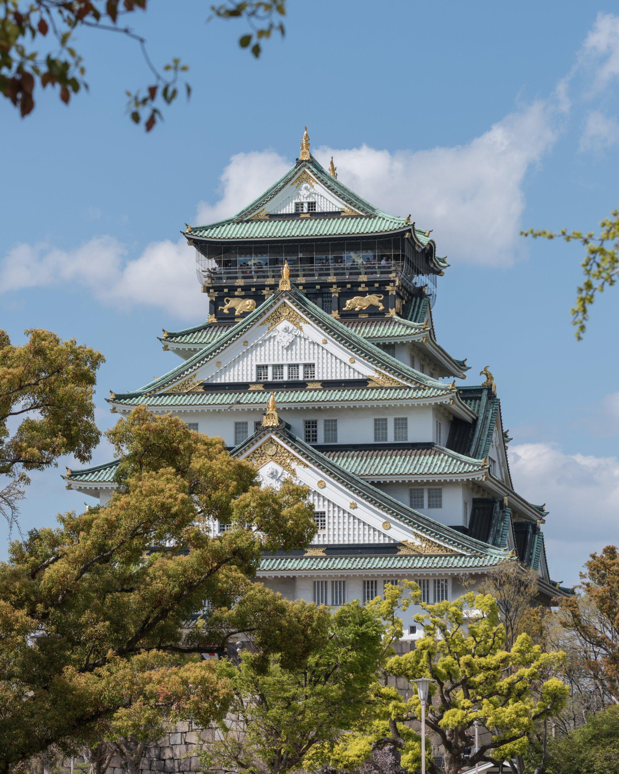 大阪城天守閣(南側からの全景)