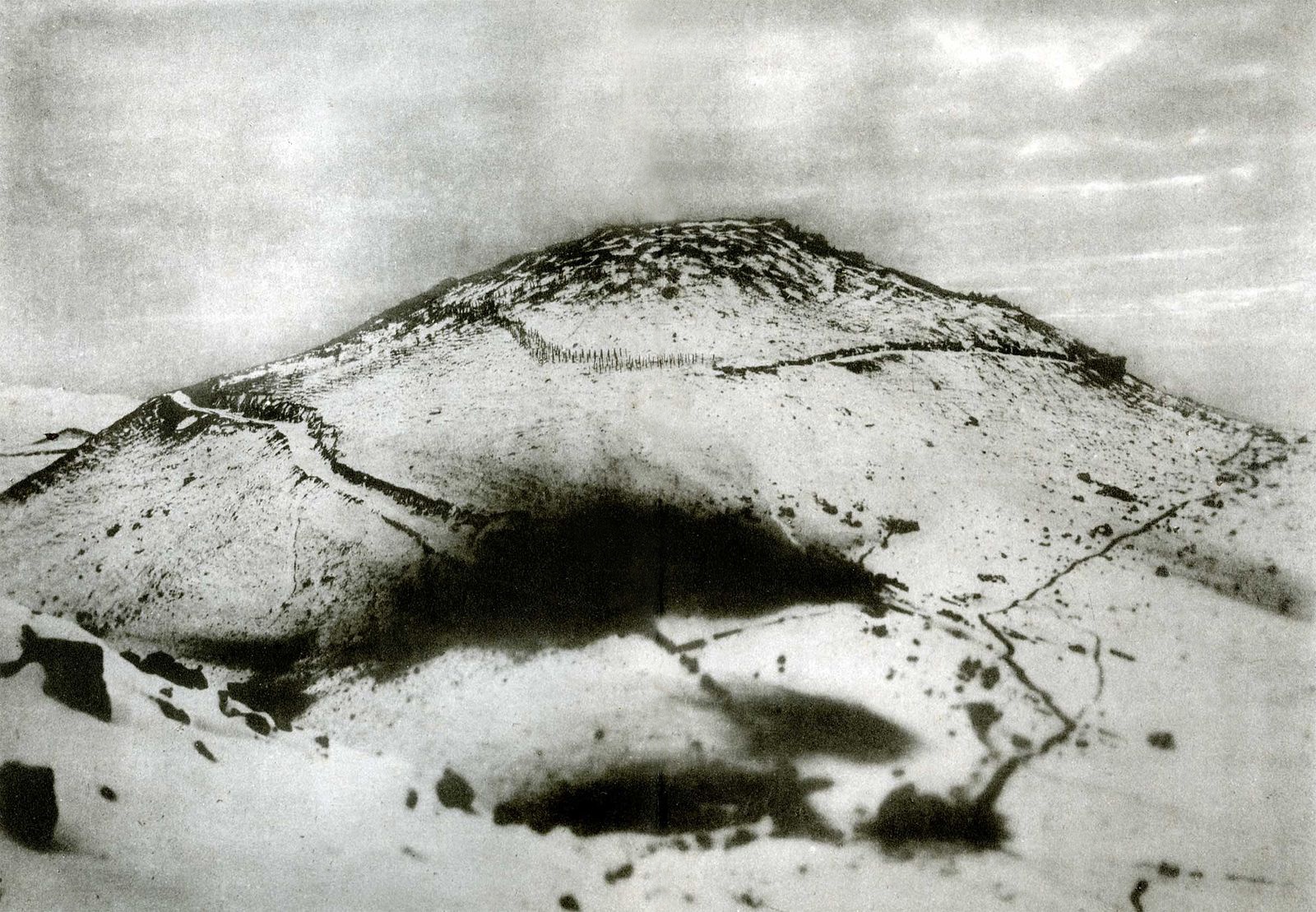 旅順・203高地（1904年）