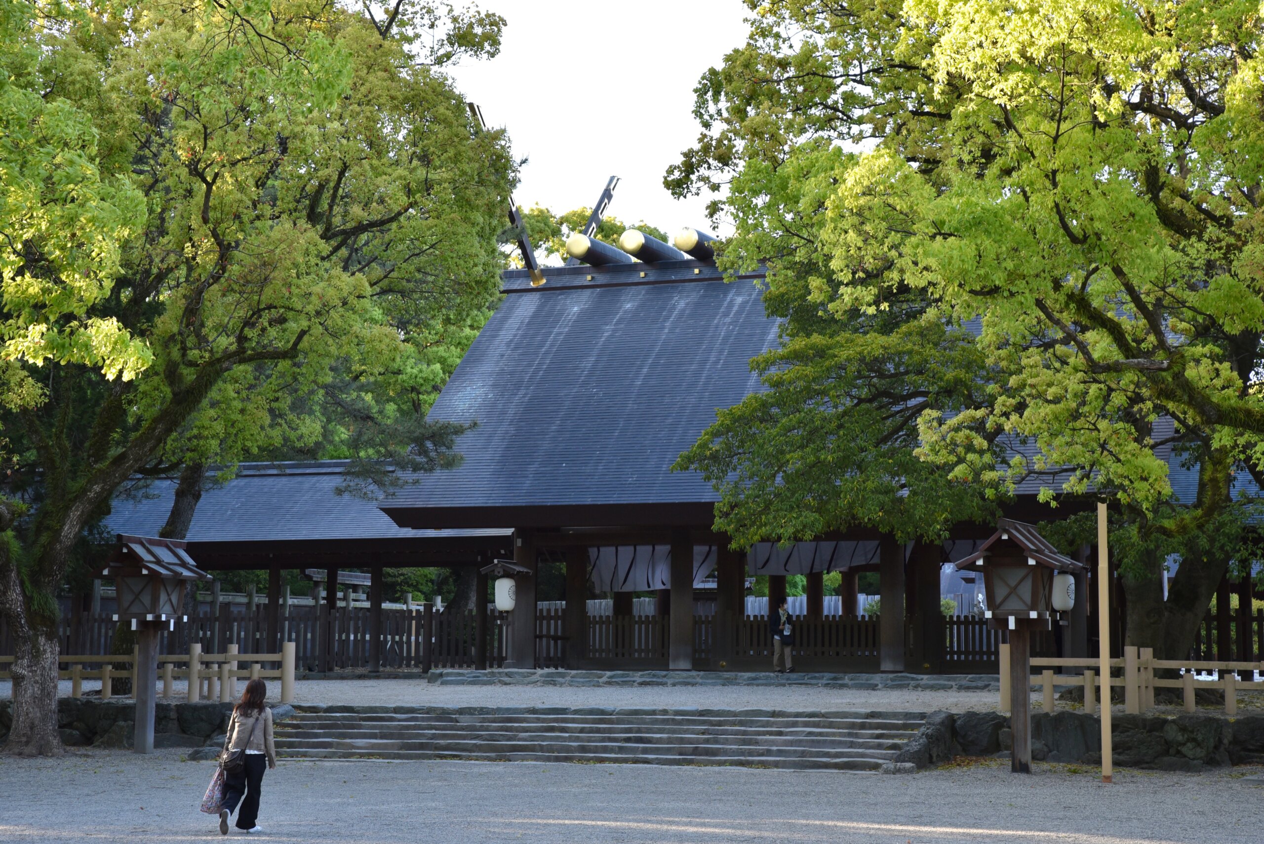 熱田神宮の拝殿