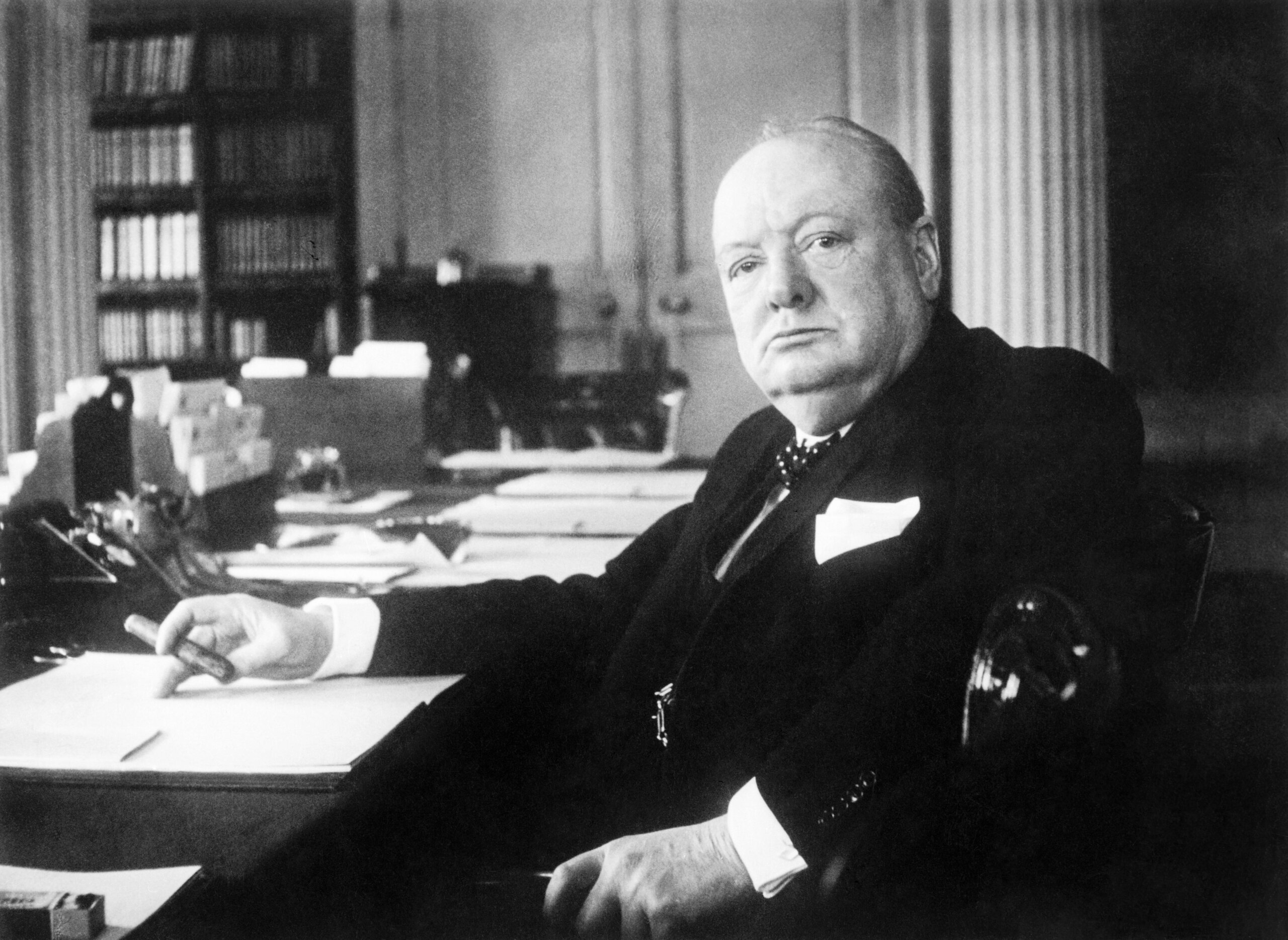 ウィンストン・チャーチル英首相の肖像（1940年）