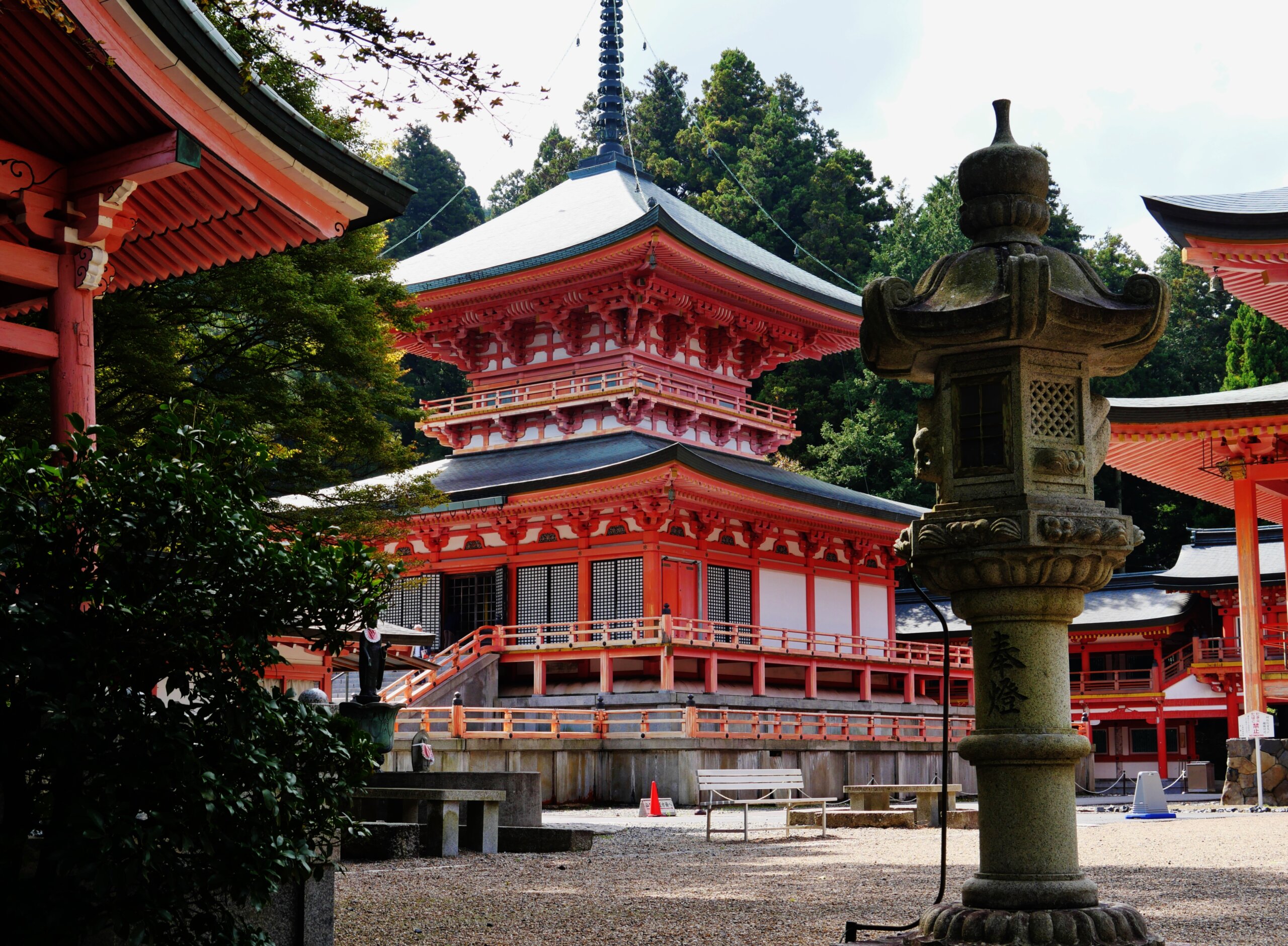 延暦寺法華総持院東塔