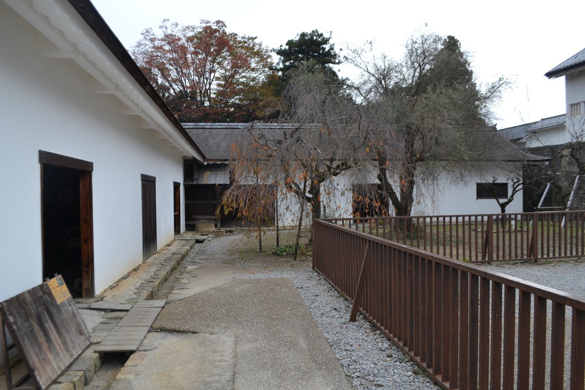 彦根城 馬屋（重要文化財）