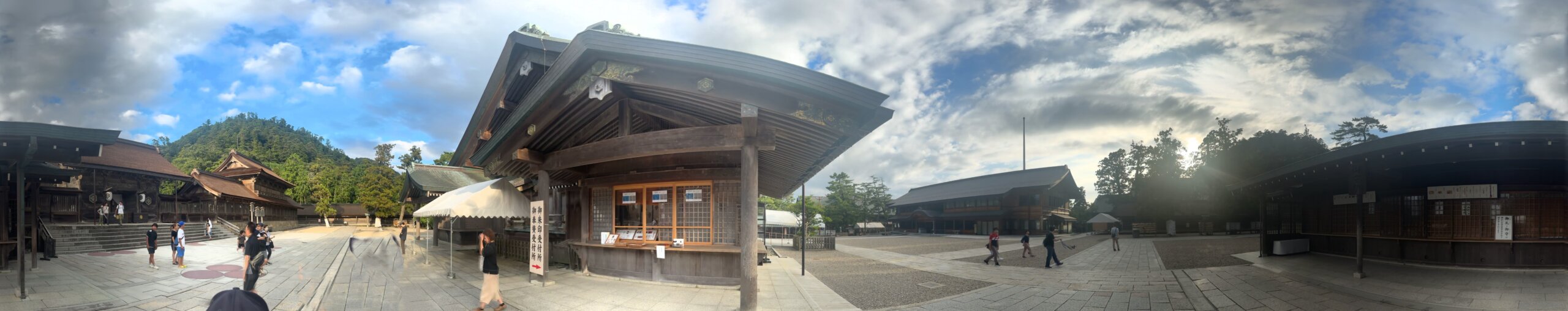 出雲大社の全景パノラマ