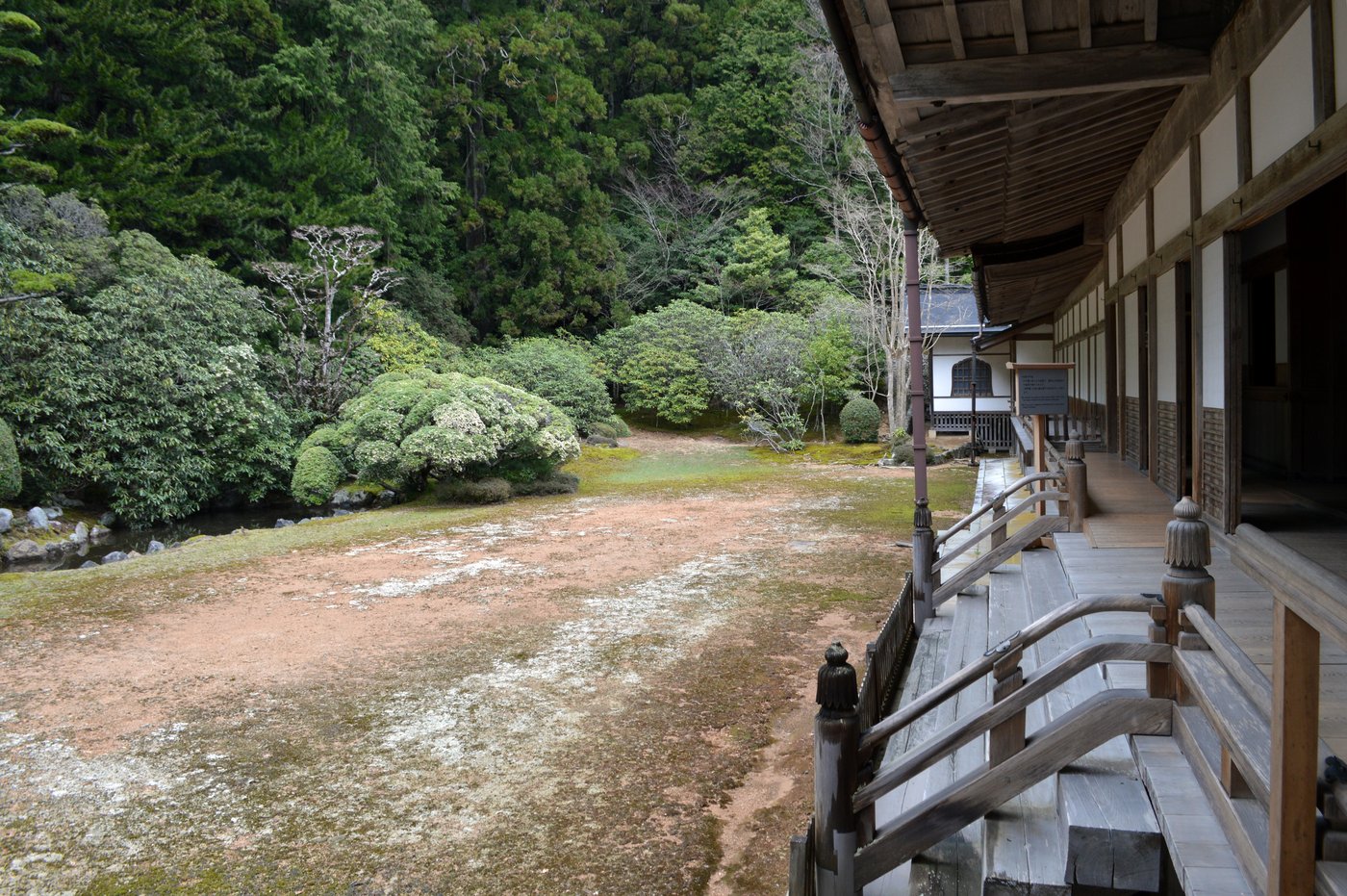 金剛峯寺 中庭