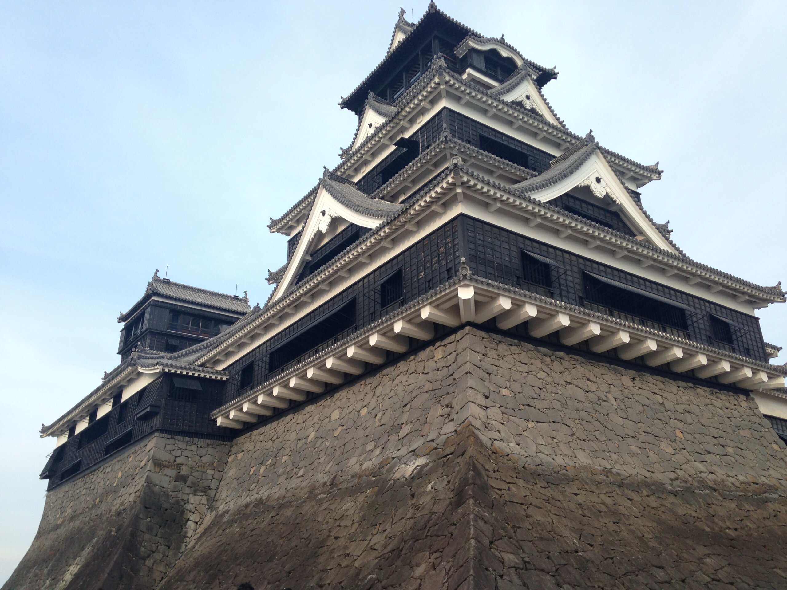 本丸から望む熊本城の天守閣