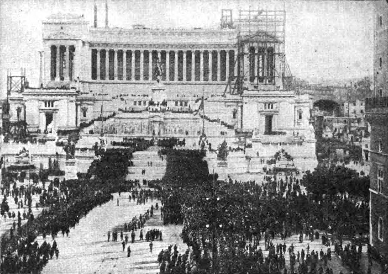 1922年のローマ進軍に向かうムッソリーニとファシスト党員
