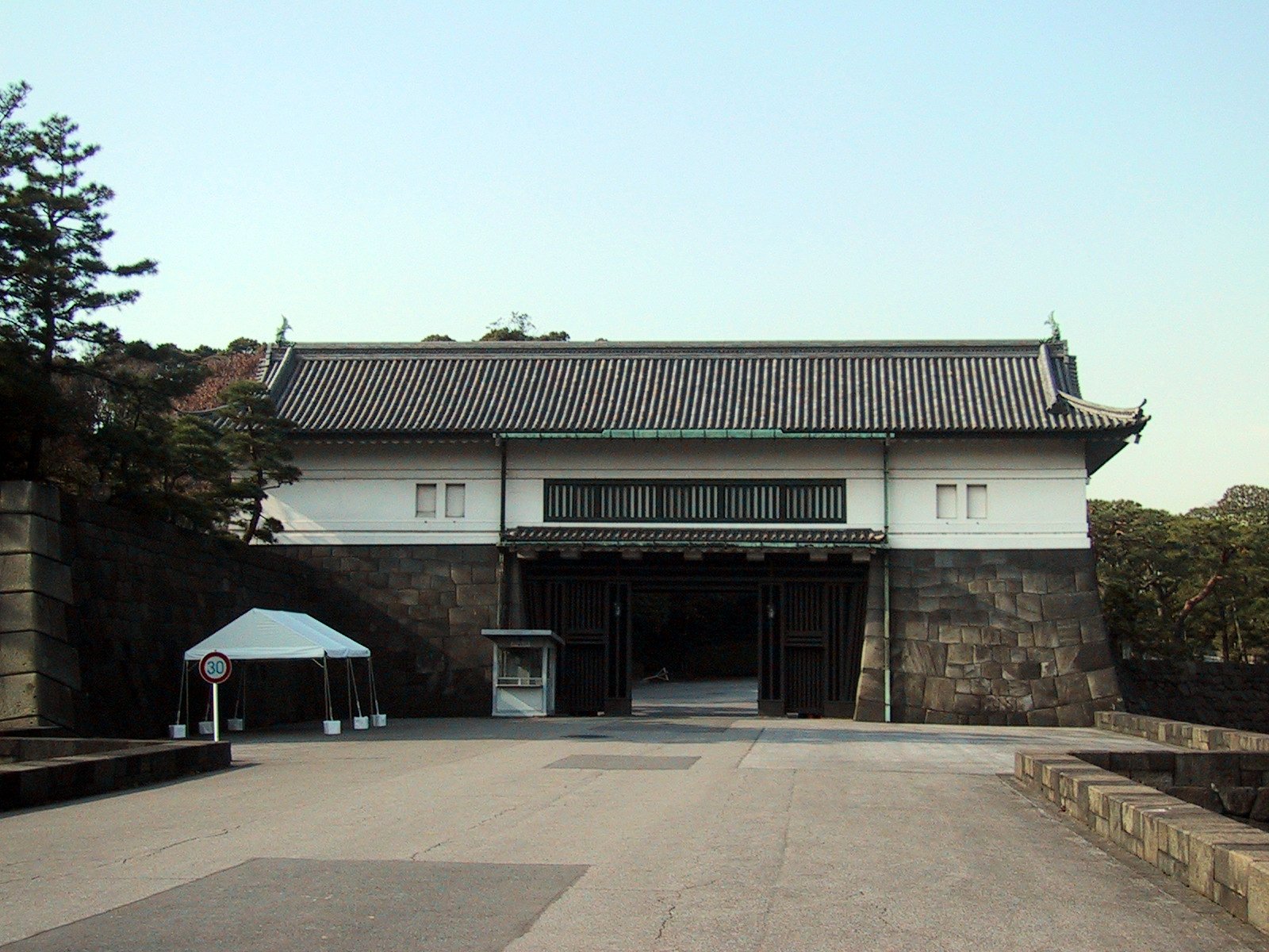 坂下門外の変の舞台となった江戸城・坂下門（現在の皇居）