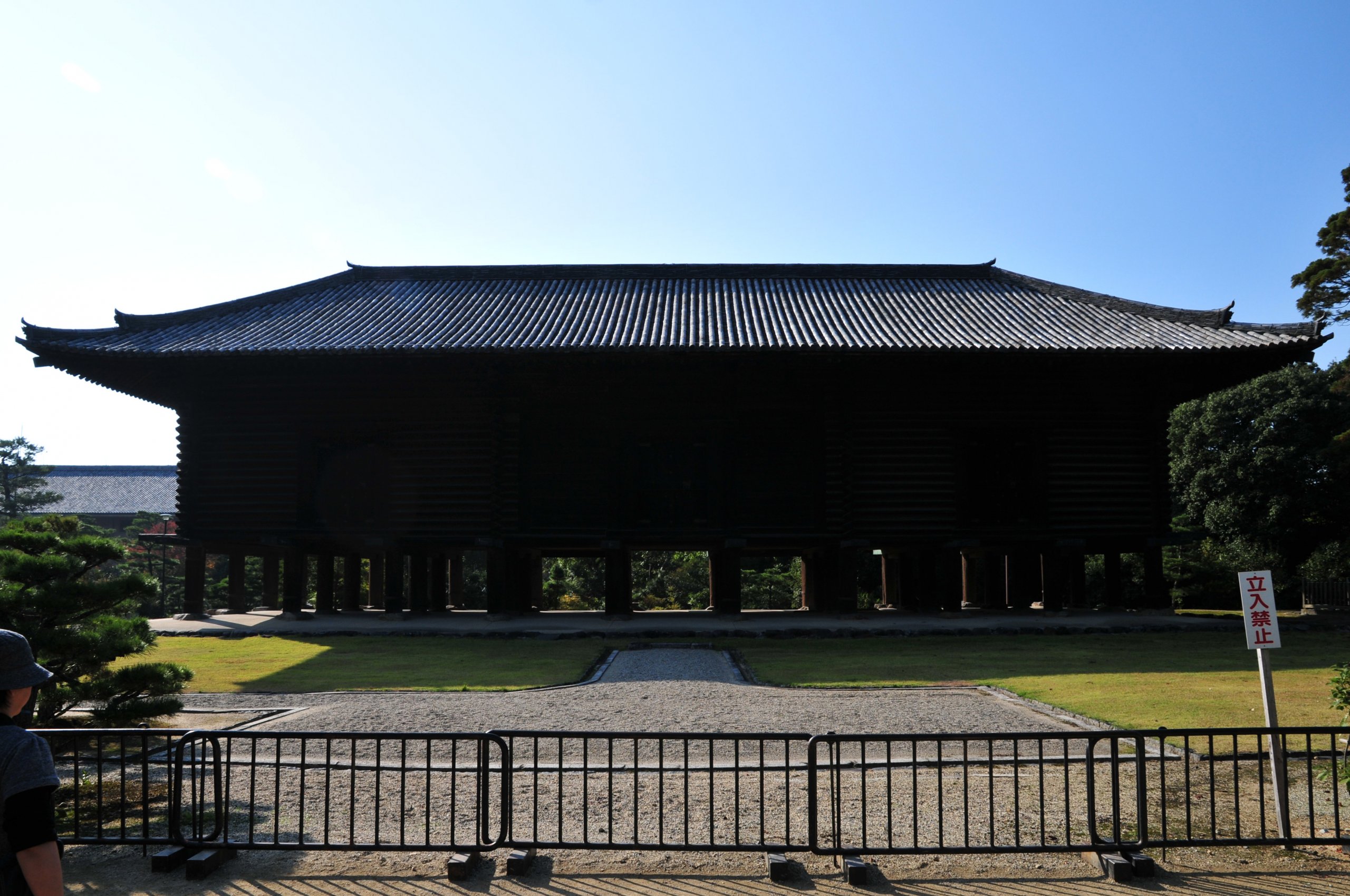 奈良・東大寺の正倉院外観