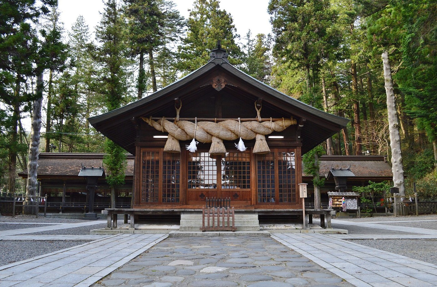 諏訪大社 下社春宮 神楽殿