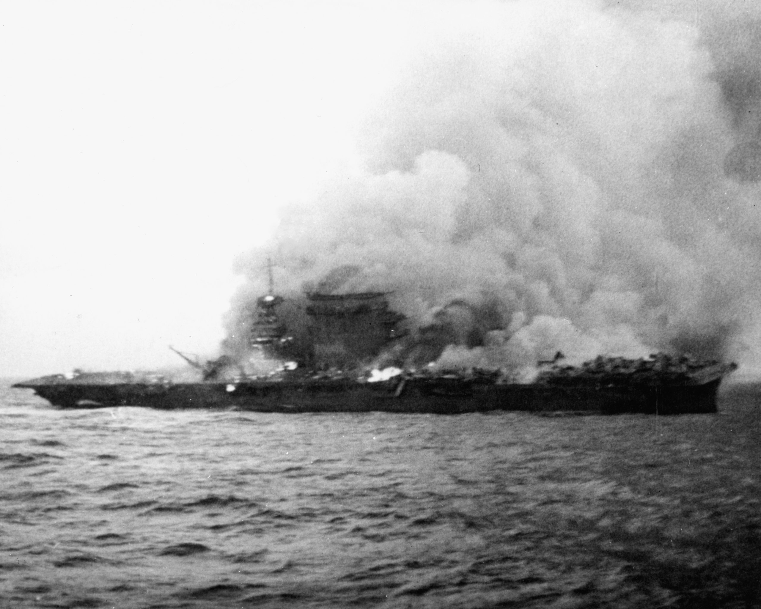 USS レキシントン 炎上沈没 1942年5月8日 珊瑚海海戦