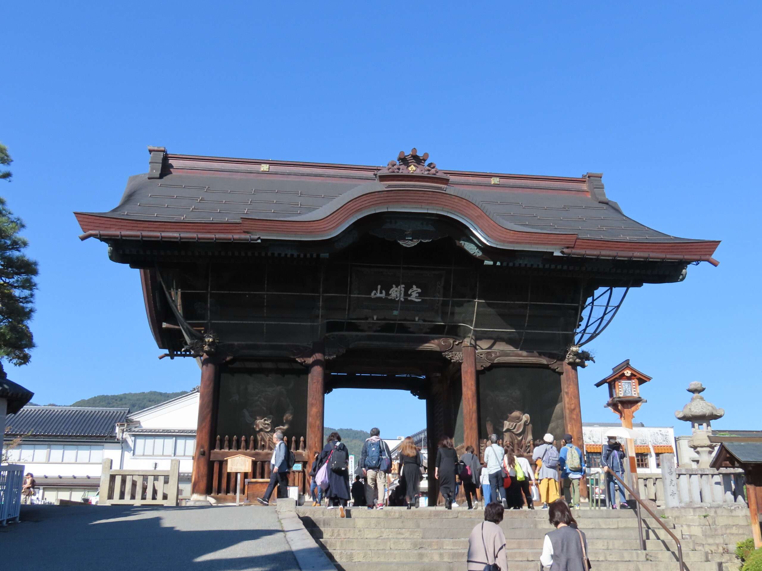 善光寺の仁王門