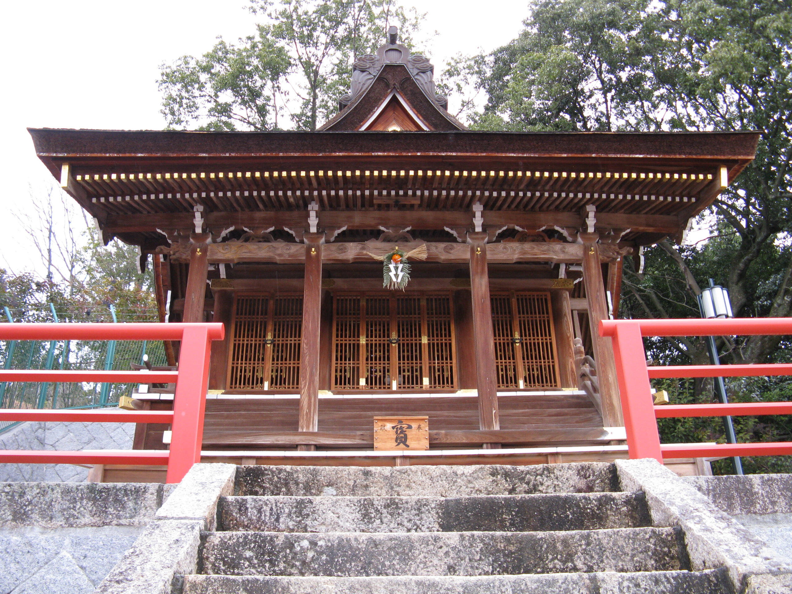 中山寺の鎮守社 — 寺院境内に祀られた神社(神仏習合の典型的な形態)
